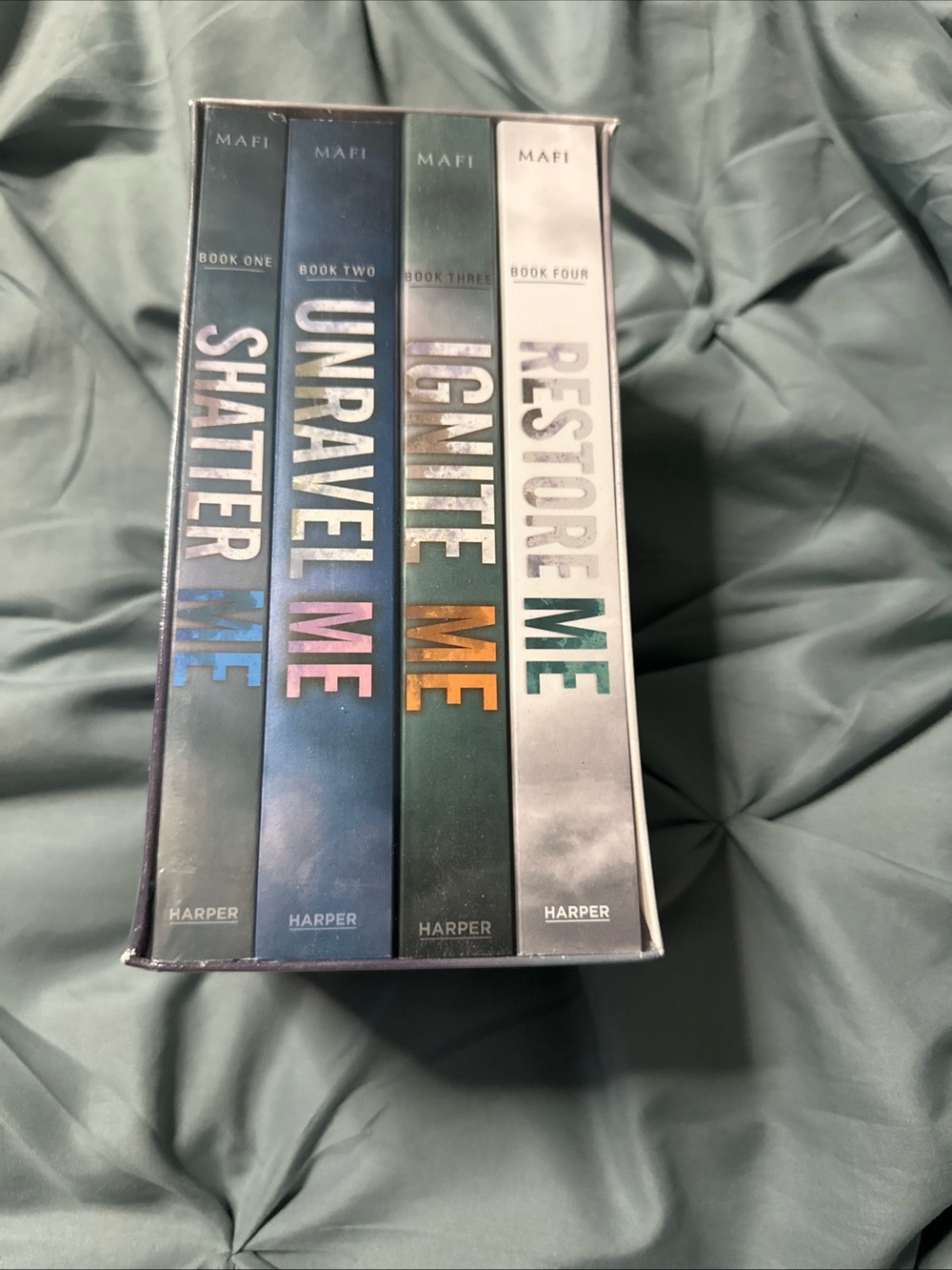 Shatter Me Box Set 1-4 - BRAND NEW